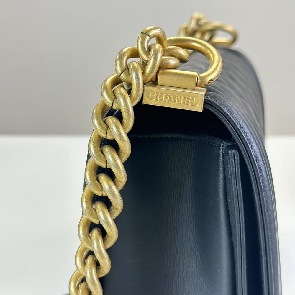 Chanel Black Lampskin Medium Boy Bag Shoulder Bag Crossbody - Picture 6 of 8